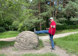 «Берем палки и идем в парк»: председатель комитета Совфеда выбрал для отдыха Кисловодск
