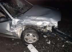 На Ставрополье стечение обстоятельств, гололед и лихачество стали причиной серьезной аварии