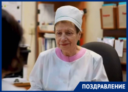 Старейший фельдшер России из Ессентуков Берта Битарова отмечает 88-летие