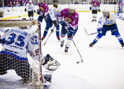 Хоккейные «гладиаторы» разобрались с «титанами»: в Ставропольской зоне НХЛ сменился лидер 