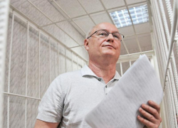 В аэропорту Минска задержали экс-главу Ставрополя Игоря Бестужего с поддельным паспортом