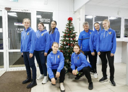 Ставропольские гандболистки на своем паркете дважды отдали очки фаворитам из Тольятти   