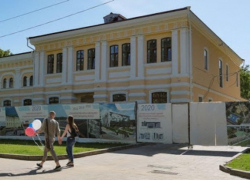 Реконструкция театра кукол в Ставрополе снова вызывает вопросы