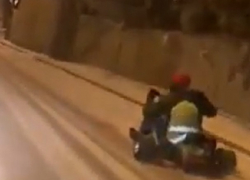 Мужчина на машинке для картинга колесил по заснеженным улицам Кисловодска и попал на видео