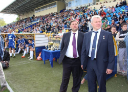 Благотворительный футбольный матч в Ростове собрал полные трибуны зрителей