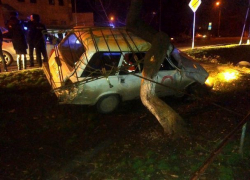 Мужчина угнал машину ЖЭКа и попал на ней в ДТП, уходя от полицейской погони на Ставрополье