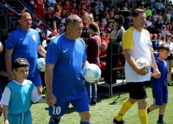 Сборной России на зависть: команда правительства Ставрополья продолжает выигрывать футбольные матчи у своих соперников