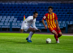 «Чайки» заклевали «орлов», оставив СКА на вершине: подводим итоги 11 футбольной недели на юге России