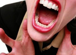 В Ставрополе девушка напала на стража порядка