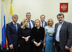 Крошечный дом и маленький гараж: сколько заработали ставропольские депутаты в Госдуме