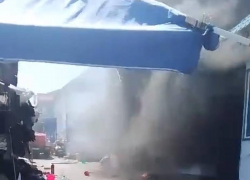 Крупный пожар на рынке в Михайловске попал на видео 