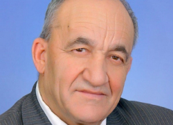 «Он искренне любил жизнь, детей и профессию»: в Кисловодске прощаются с директором лицея №8