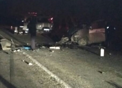 Два человека погибли в жестком лобовом столкновении на Ставрополе 