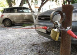 Жители Ставрополя негодуют по поводу самовольных захватов парковочных мест 