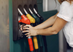 Цены на бензин резко взлетели за месяц на Ставрополье