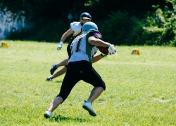 «Ставропольские камни» с минимальным перевесом одолели сборную Крыма по американскому футболу