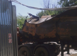 Автоцистерна с лаком из Ставропольского края взорвалась в Новочеркасске