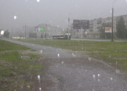 Сильный ливень с градом и шквальным ветром ожидается на Ставрополье
