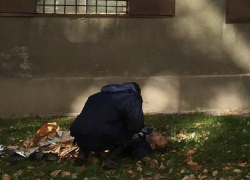 Мужчина свалился с пятого этажа, когда пытался спуститься по веревке из белья в Кисловодске