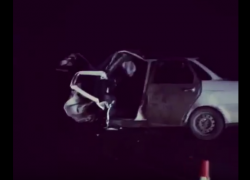 Страшная ночная авария с тремя отечественными легковушками на Ставрополье попала на видео