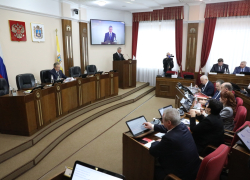 «Думу впервые возглавила девочка»: кто занял ключевые посты в новом созыве на Ставрополье 