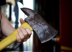 Мужчина с топором угрожал зарубить участкового на Ставрополье