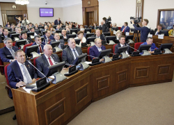 «Единая Россия» получила почти все зарплатные места в Думе Ставрополья