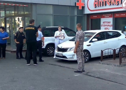 Подозрительный пакет на лобовом стекле автомобиля переполошил экстренные службы Ставрополя