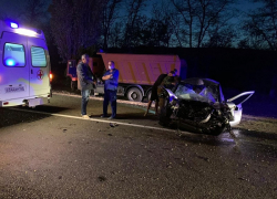 На Ставрополье водитель «Калины» погиб в лобовом столкновении с КамАЗом