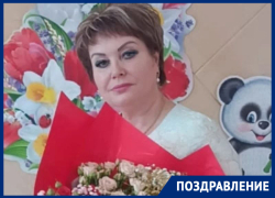 Заведующая детским садом «Незабудка» из села Саблинского Елена Садовая празднует 50-летний юбилей