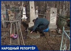 Подозрительного закладочника заметили горожане на кладбище Ставрополя 