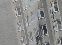 Квартира загорелась на юге Ставрополя: эвакуировали 4 человека 