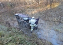 В Георгиевске на Октябрьской перевернулась иномарка