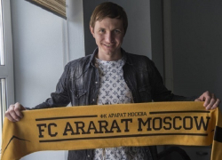 Роман Павлюченко подписал контракт с московским клубом «Арарат» 