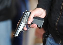 Молодой мужчина пришел с пистолетом к главе села и стал ей угрожать в Ставропольском крае