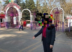 Пятилетнюю девочку увезла «скорая» после падения с лошади в Центральном парке Ставрополя 