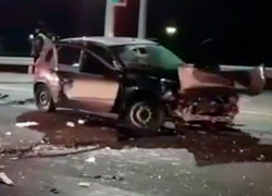 Жесткое ночное ДТП c пострадавшими на трассе у Змейки попало на видео в Минводах