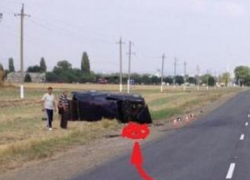 Женщина за рулем "десятки" вылетела на "встречку" при обгоне и врезалась в "Газель" на Ставрополье