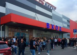 Людей эвакуировали из ТРЦ «Космос» в Ставрополе