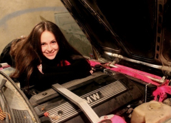 BMW моя страсть и не важно, что я девушка, - жительница Ставрополя рассказала о необычном увлечении