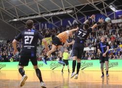 «Рыси» в Снежинске загрызли «южных слонов»: гандболисты ставропольского «Виктора» проиграли на Урале