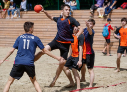 «Варна ждет»: ставропольские мастера едут на чемпионат Европы по пляжному гандболу в Болгарию 