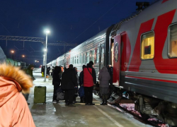 Перекрытие Крымского моста серьезно задержало в пути поезд «Кисловодск – Симферополь»