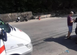 В Ставрополе пенсионерка на электросамокате наехала на легковушку