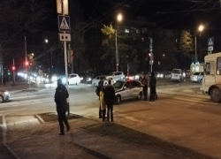 Конвойная машина с заключенным внутри врезалась в «легковушку» в Ставрополе