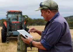 Федеральный чиновник призвал в Ставрополе помочь фермерам