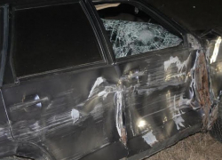 Водитель "девятки" врезался в "КамАЗ" и задавил пешехода на Ставрополье