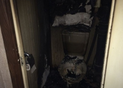 Пенсионерка жгла газеты в туалете и погибла из-за пожара в многоэтажке Ставрополя