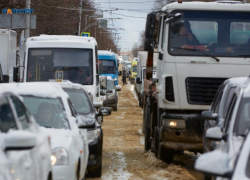 Десятибалльные пробки сковали дороги Ставрополя в пятницу 13-го