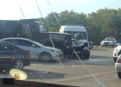 Грузовик въехал в машину «скорой помощи» на выезде из Михайловска